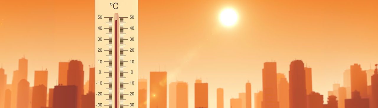 Grafica con profili dei palazzi dai toni dell'arancione e con un termometro che indica la temperatura bollente 