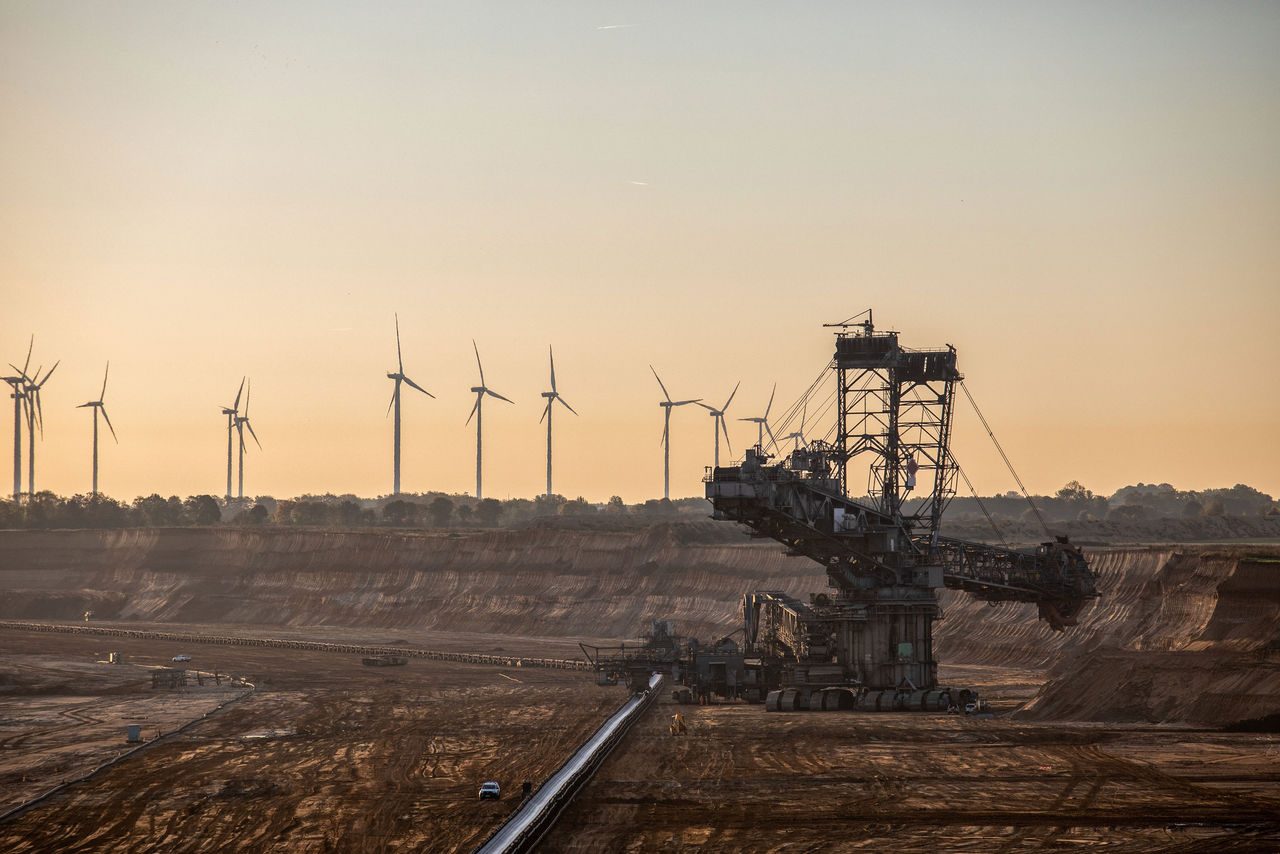 Paesaggio presso la miniera di lignite a cielo aperto