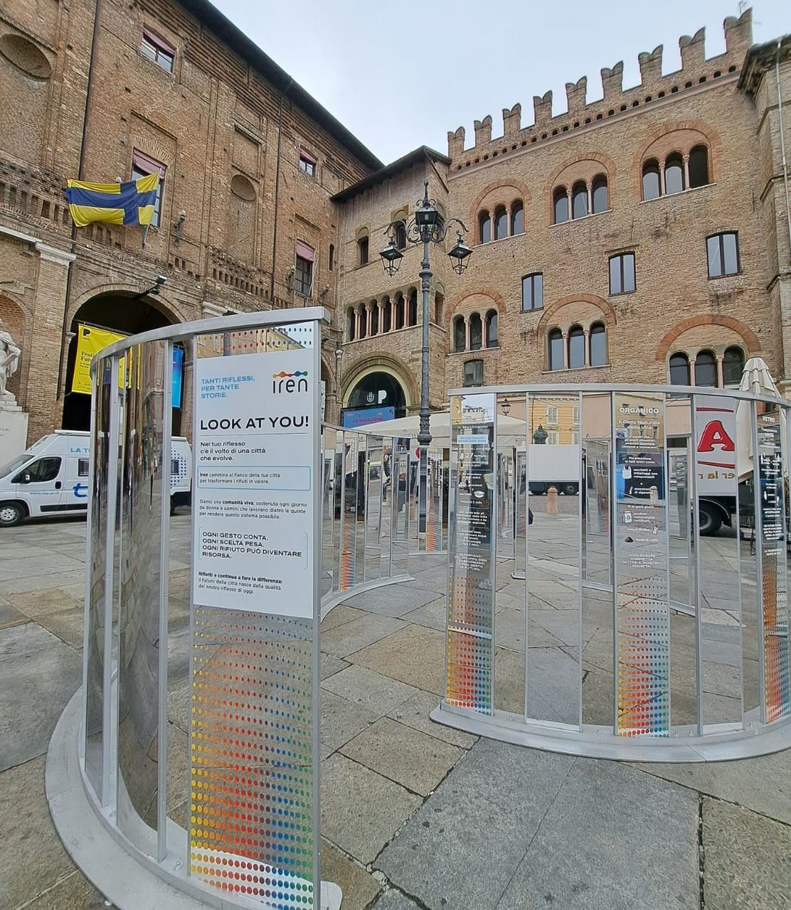 “Look at You”, l'installazione dedicata alla raccolta differenziata