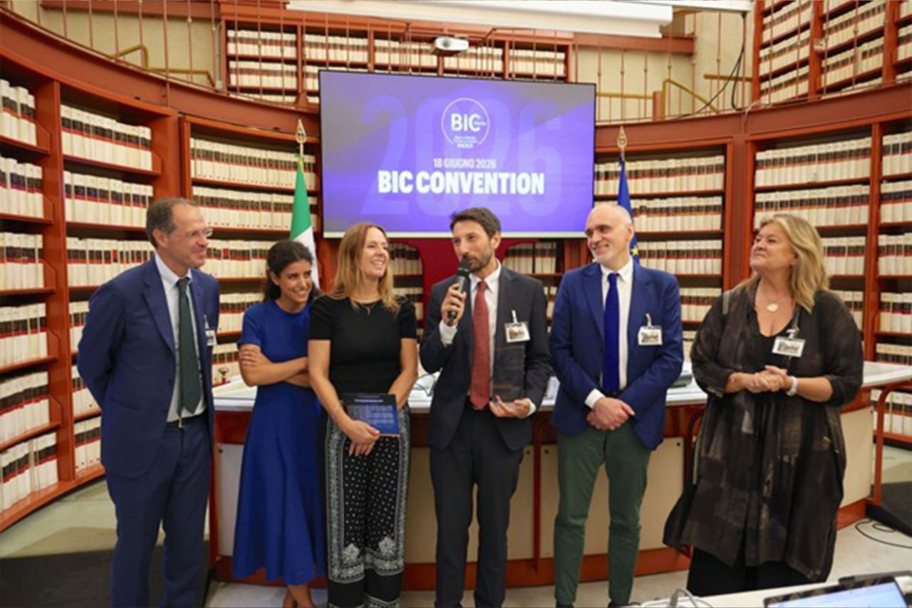 al centro della foto Francesco Castellone, Direttore Comunicazione e Relazioni Esterne Iren 