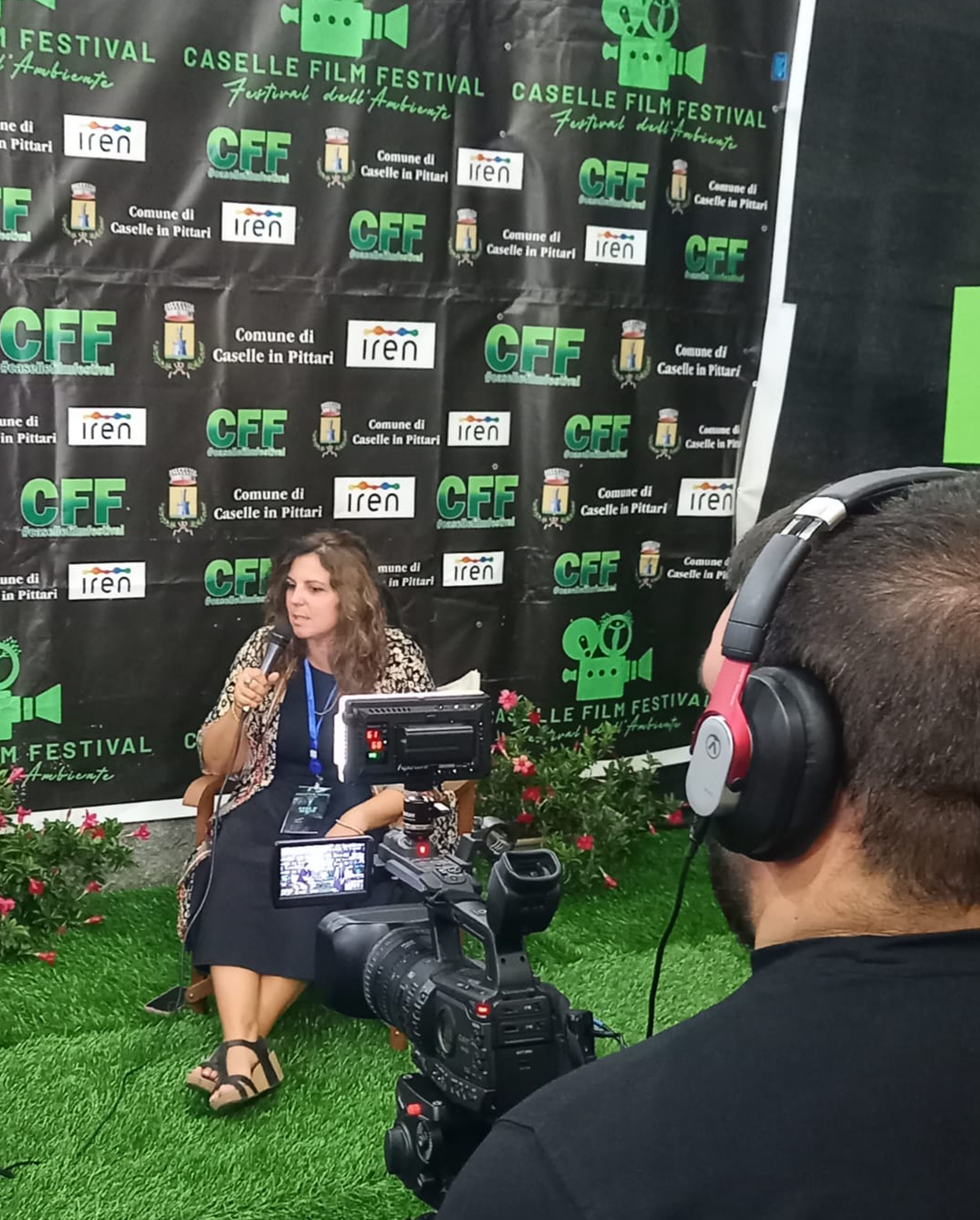 Fiorenza Genovese di Eduiren risponde alle domande durante un'intervista a Caselle Film Festival
