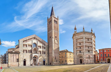 Fotografia della piazza del Duomo di Parma